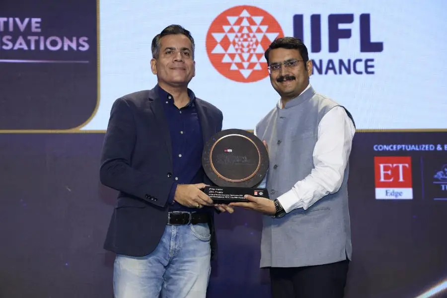 33 IIFL Finance